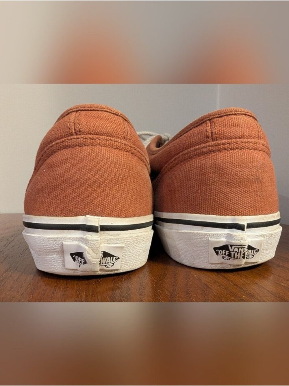 Vans Men’s Cognac Canvas Low Top Sneakers Size 10.5 - Picture 13 of 13